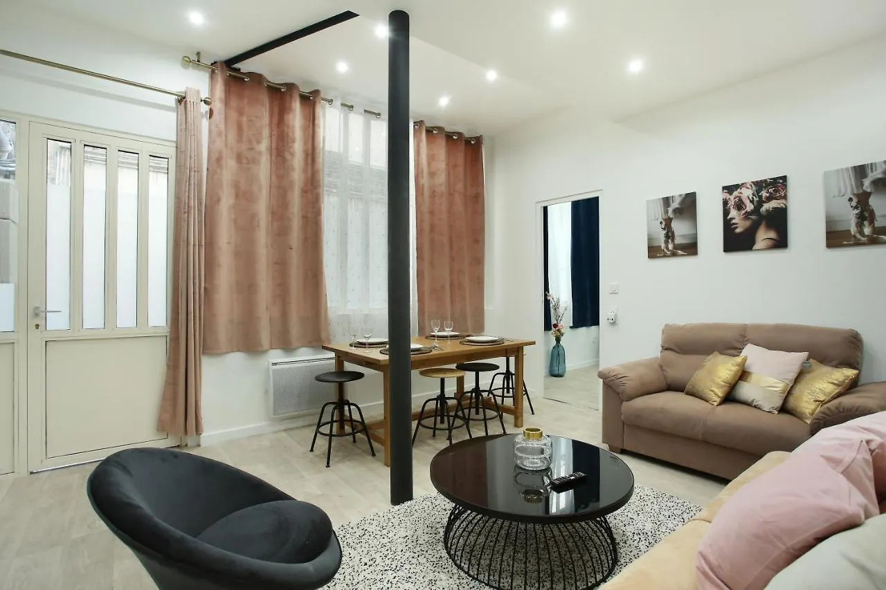 Rent A Room - Residence Charon Paris 0*,