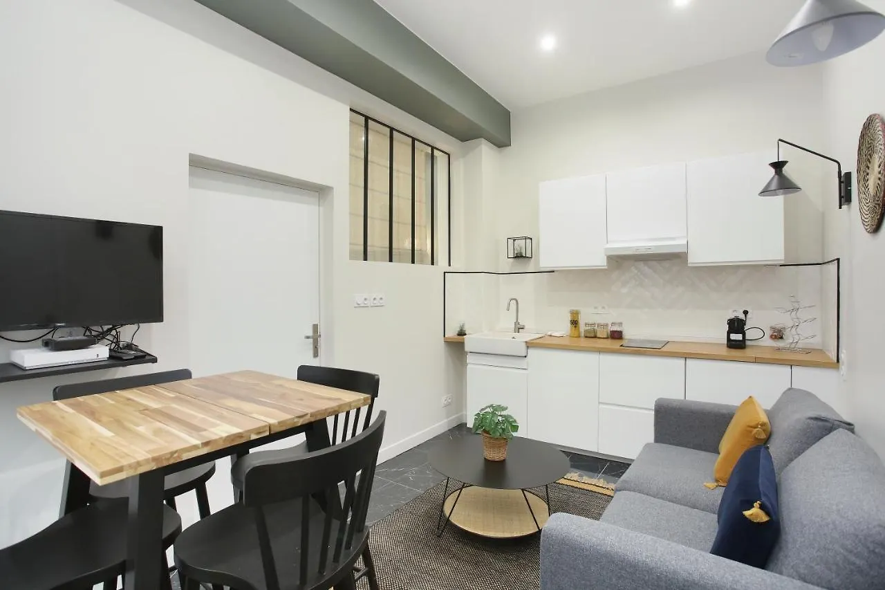 Rent A Room - Residence Charon Paris